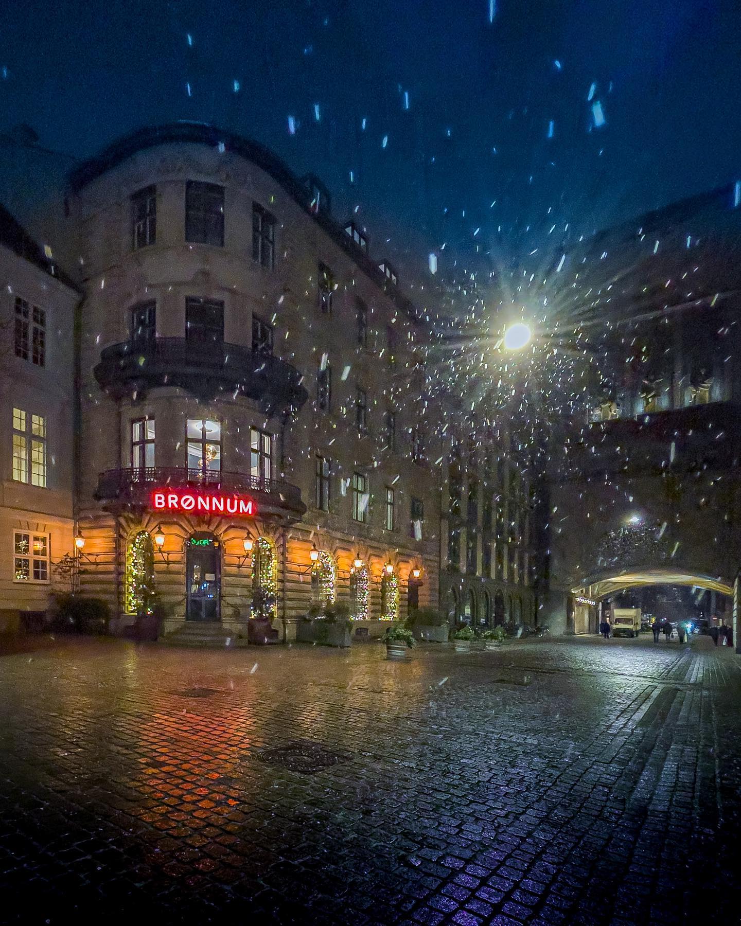 Copenhagen Christmas mood 🎄💫🎉 #copenhagenbible #visitdenmark #ig_mood #ourmoodydays #sharingcph #mood_family  #MoodyGrams #igersdk  #ig_mood  #ig_worldclub #igworldclub  #urbanromantix #visitcopenhagen  #vzcomood  #voreskbh #mitkbh #tilbyen #copenhagenheat #megaphotographers #cozycopenhagen #bestcopenhagen
#tilbyen #ibyen #aokdk 
#ibyen #opdagdanmark #shotoniphone #copenhagenheat